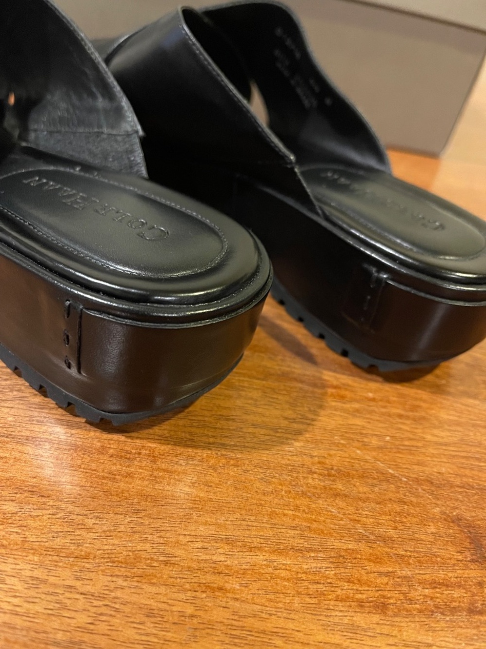NEW Vintage Cole Haan Black Leather Criss-Cross Platform Sandals Women's 6.5 - Picture 11 of 15